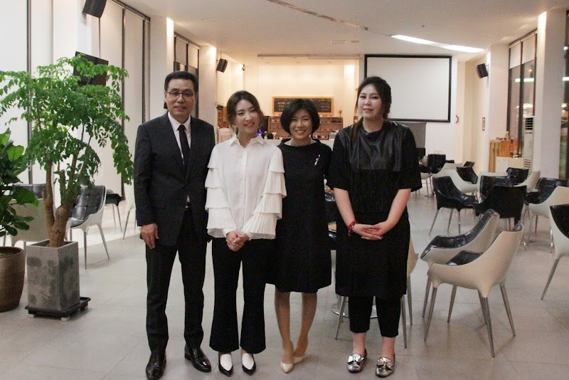 공민지, 공민영 자매